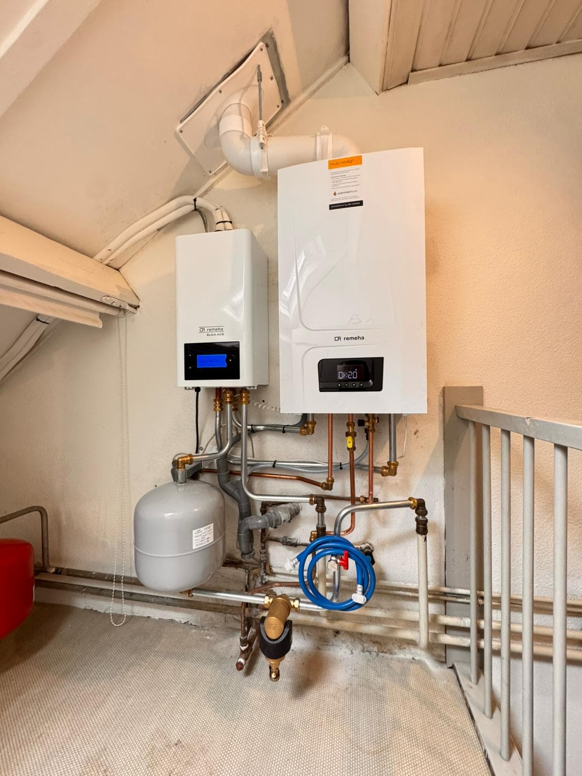 Remeha Elga Ace hybride warmtepomp geïnstalleerd door OGU10 — voor en na